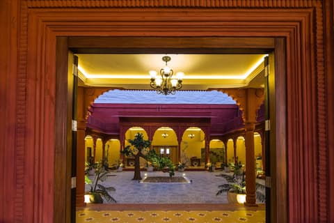 Vesta Bikaner Palace, Interior entrance