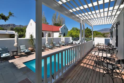 Chapter House Boutique Hotel, Outdoor pool