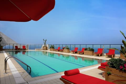 Raouché Arjaan by Rotana, Pool