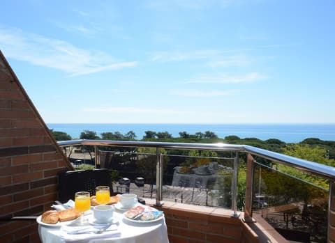 Don Ángel, Terrace/patio