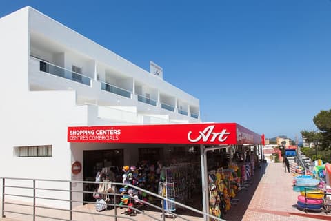 Apartamentos Typic Art, Property entrance