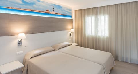 Apartamentos Typic Art, Room