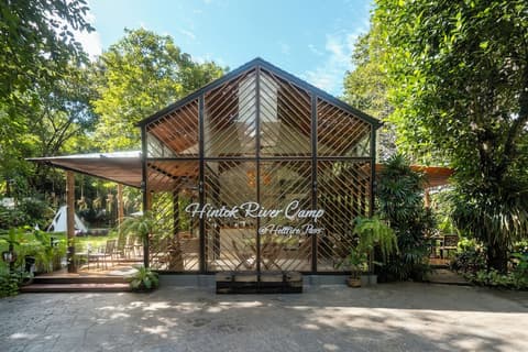 Hintok River Camp at Hellfire Pass, Coffee shop