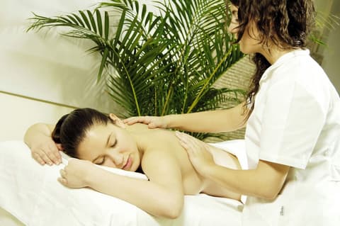Albatros Hotel, Massage in accommodation