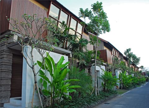 Kanishka Villas, Front of property