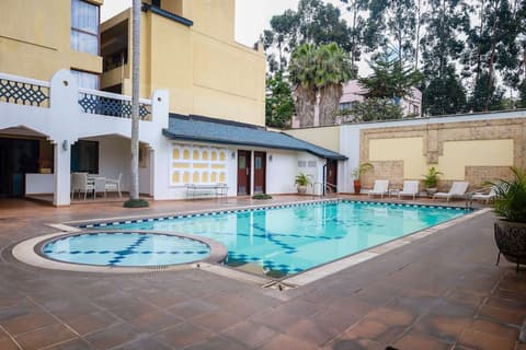 The Heron By Sarovar Portico India, Pool