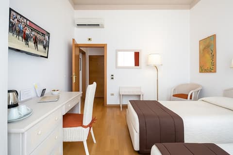 Piazza Paradiso Accomodation, Room