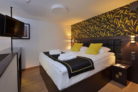 Opera Garden Hotel & Apartments, Room