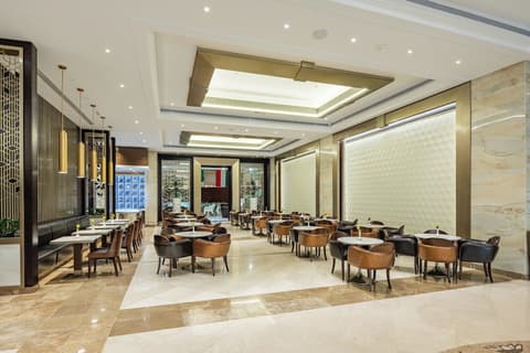 Al Marwa Rayhaan by Rotana, Lobby