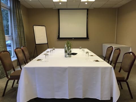 Brook Mollington Banastre Hotel and Spa, In-room business center