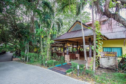 Sunda Resort, Reception