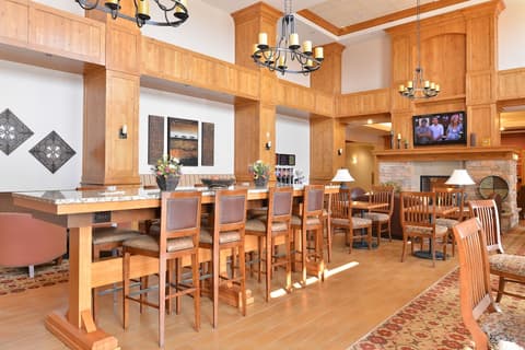 Hampton Inn & Suites Buffalo, Lobby