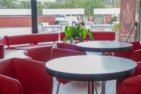 ibis Girona Costa Brava, Lobby