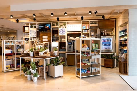 Hilton Garden Inn Krakow, Lobby