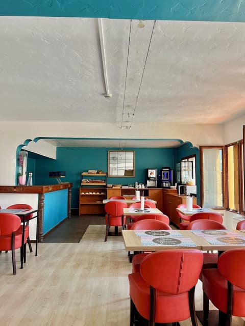 Hotel de la Gare, Breakfast buffet