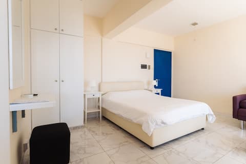 Vrachia Beach Hotel & Suites - Adults only, Room