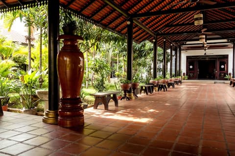 Lucky Angkor Hotel & Spa, Interior entrance