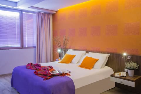 Novus City Hotel, Room