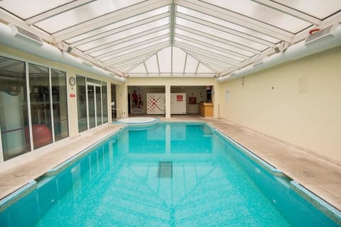 Azoris Angra Garden, Indoor pool