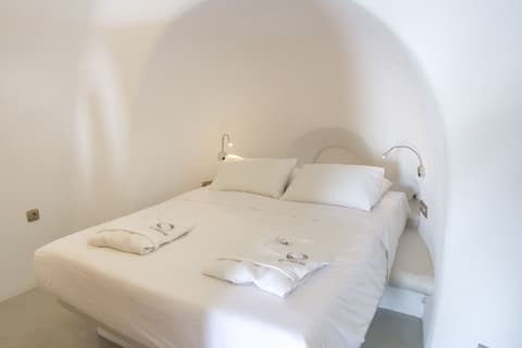 La Perla Villas and Suites - Adults Only, Room