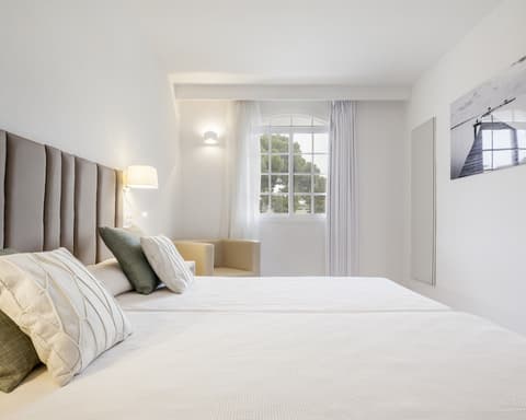 Hotel ILUNION Menorca, Room