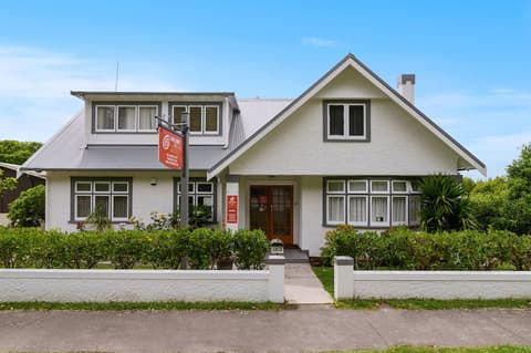 Lake Lodge B&B Rotorua - Adults Only, Front of property