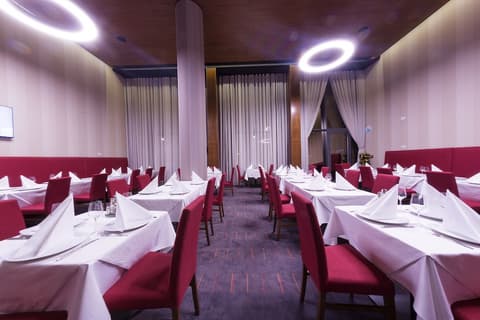 Hotel Transilvania, Breakfast area