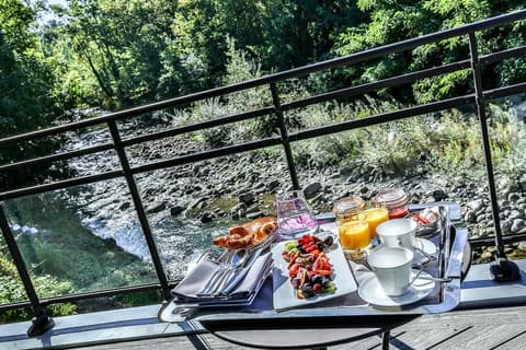 Baud Hôtel Restaurant, In-room dining