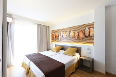 Apartamentos Jade - Adults Only +16, Room