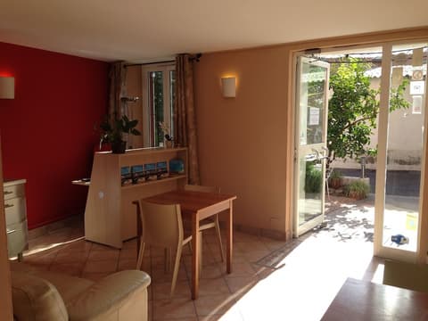 Hôtel Danemark, Lobby sitting area