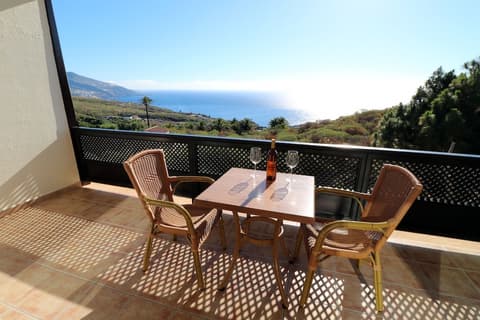 Apartamentos Miranda, Balcony