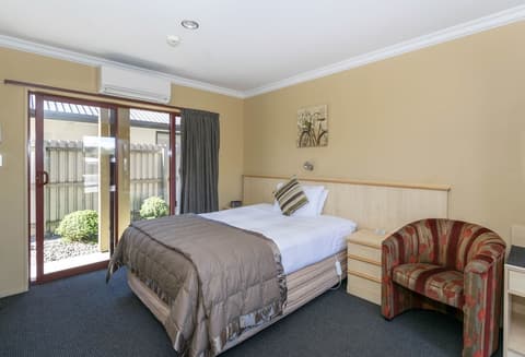 Blenheim Spa Motor Lodge, Room