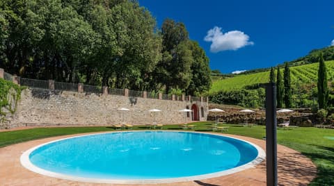 Hotel Villa Campomaggio, Outdoor pool