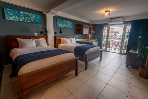 Tropical Suites Hotel, Room