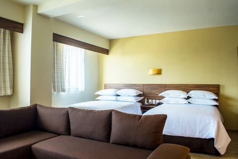 Hotel Crown Victoria, Room