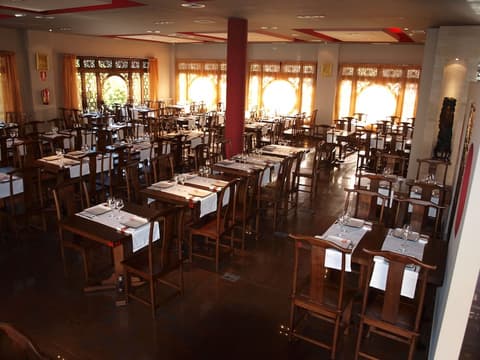 Hotel Dinastía, Restaurant
