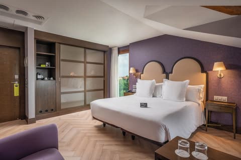 ARTIEM Asturias, Room