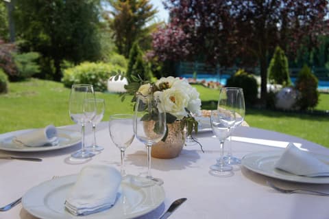 Montermoso, Outdoor dining