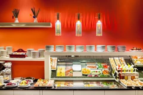 Royal Park Boutique Hotel, Buffet