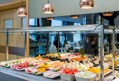 Crowne Plaza Madrid Airport by IHG, Restaurant