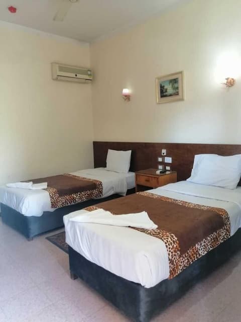 Rezeiky Hotel And Camp Luxor, Room