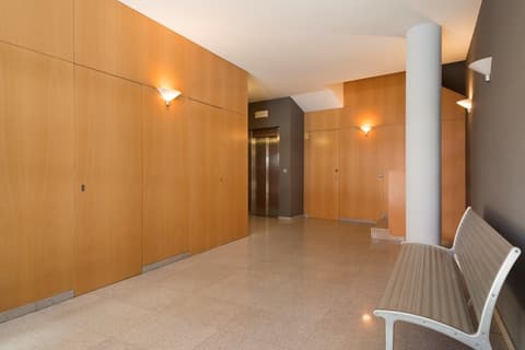 Lugaris Rambla - Apartments, Interior entrance