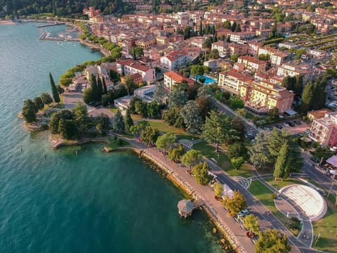 Hotel Regina Adelaide, Pool