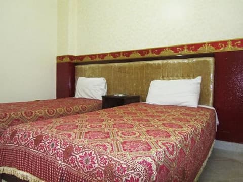 Arabian Nights Hotel, Room