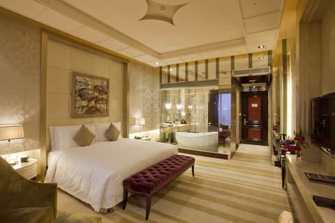 Chateau Star River Pudong Shanghai, Room