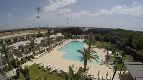 Eureka Palace Hotel Spa Resort, Rooftop pool