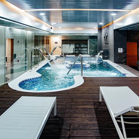 DoubleTree by Hilton Bogota Salitre AR, Pool