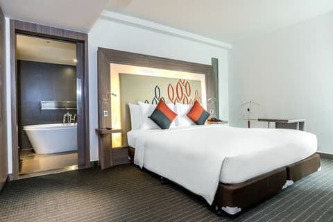 Hilton Garden Inn Bangkok Silom, Room