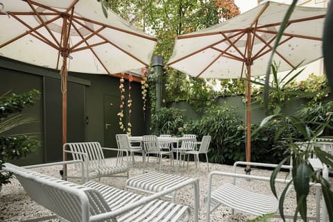 ADELANTE Boutique Hotel, Exterior