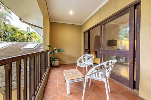 Hotel Numbi and Garden Suites, Room